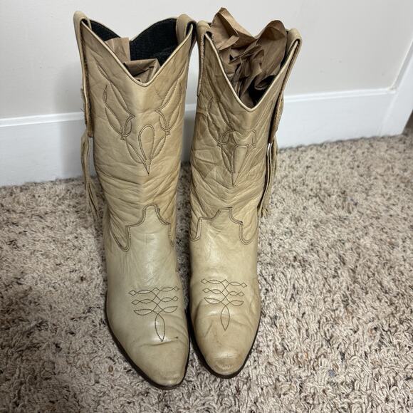 Laredo Womens Crunch Tassel Boots Size 8 Tan Leather Made in USA Western Cowgirl - Picture 5 of 9